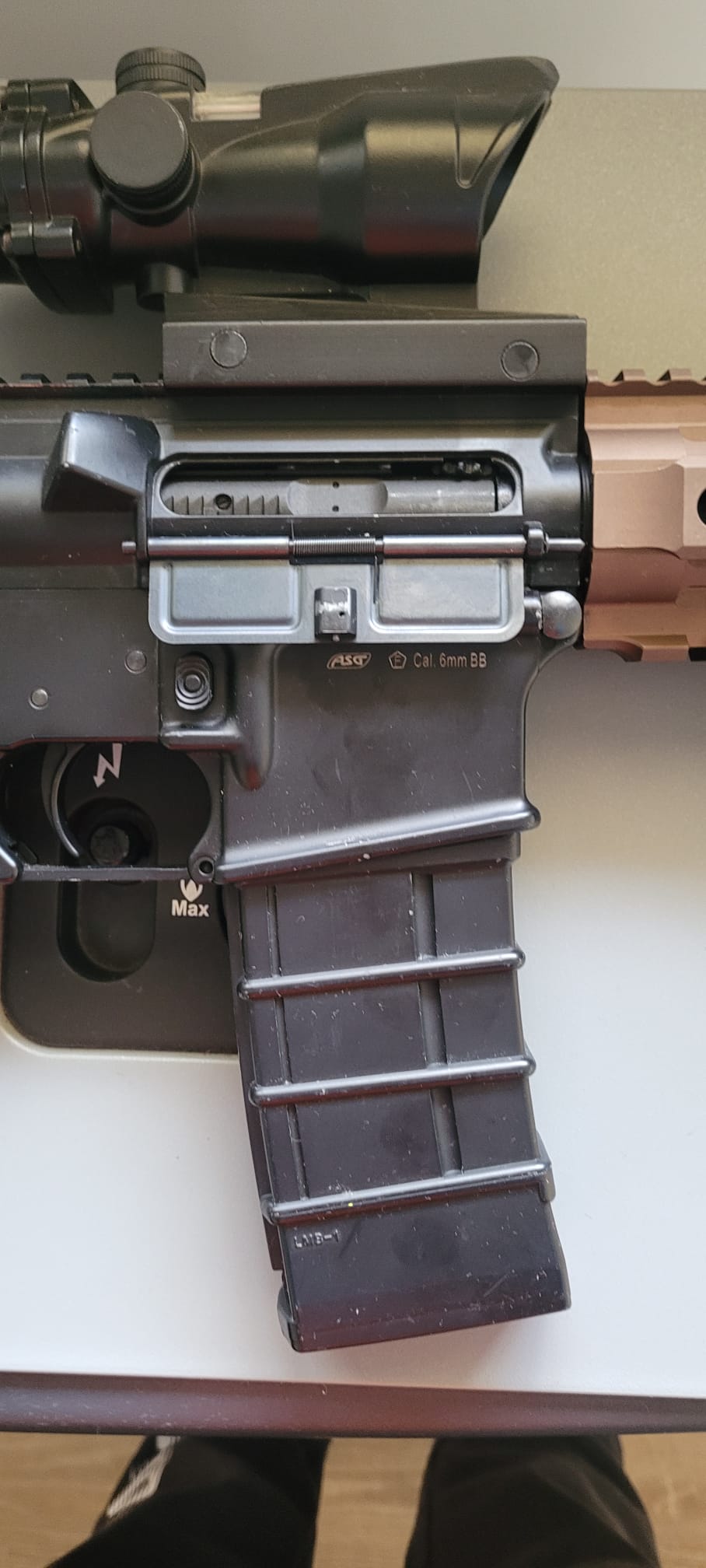 KJW M4 GBB — Rifles de Assalto (AR/M4/AK) — Airsoft Market PT (foto 7)