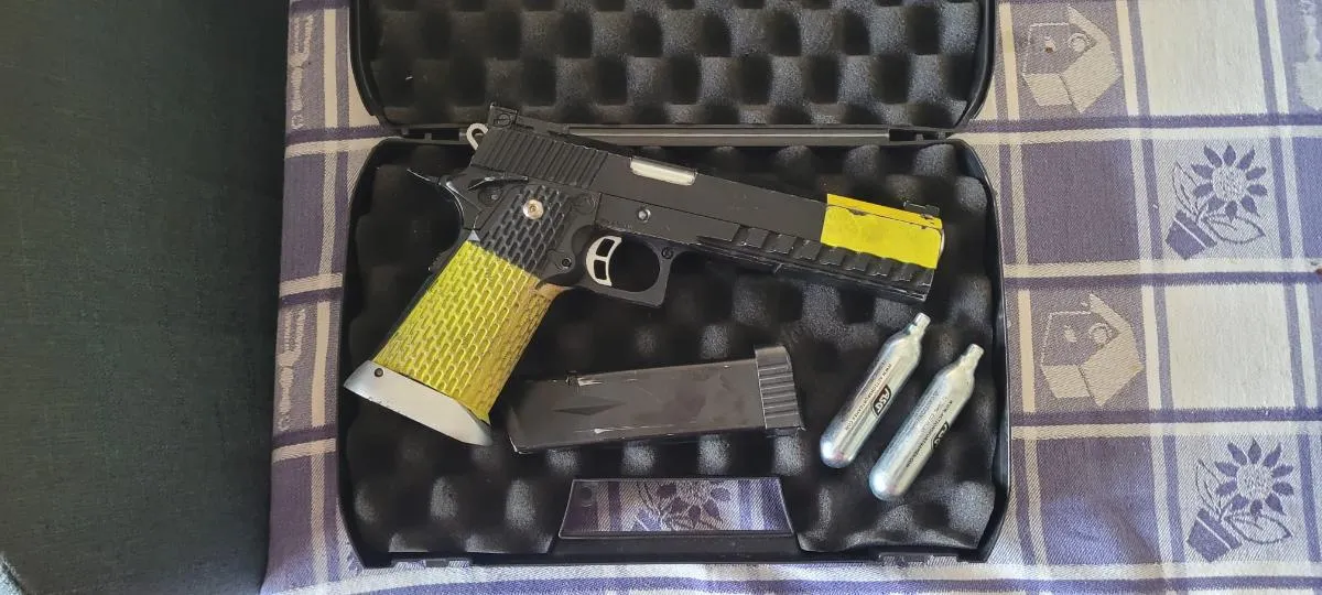 KJW KP-06 — Pistolas — Airsoft Market PT