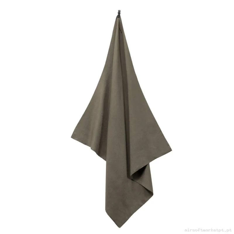 Toalha Tática Helikon-Tex Field Towel M verde od — Outros — Airsoft Market PT