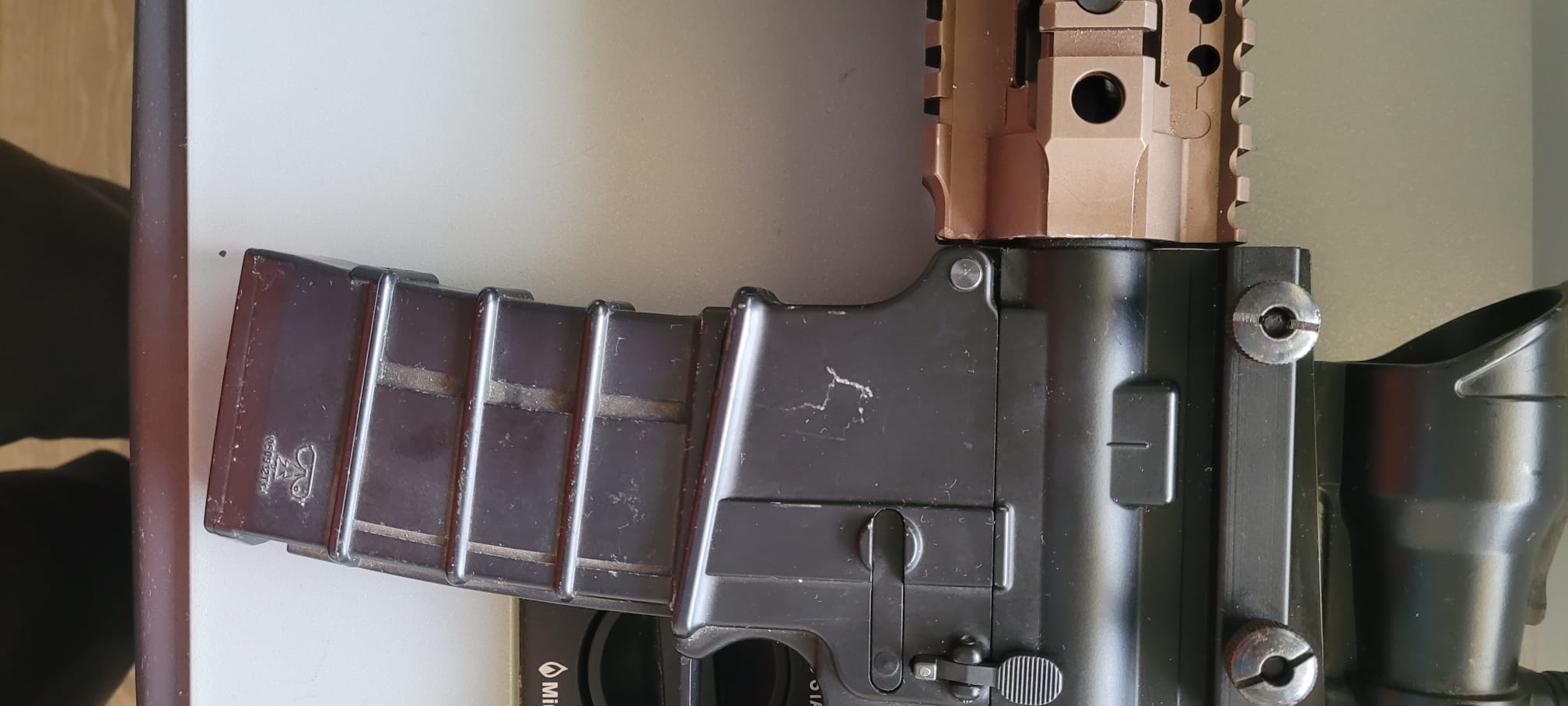 KJW M4 GBB — Rifles de Assalto (AR/M4/AK) — Airsoft Market PT (foto 5)