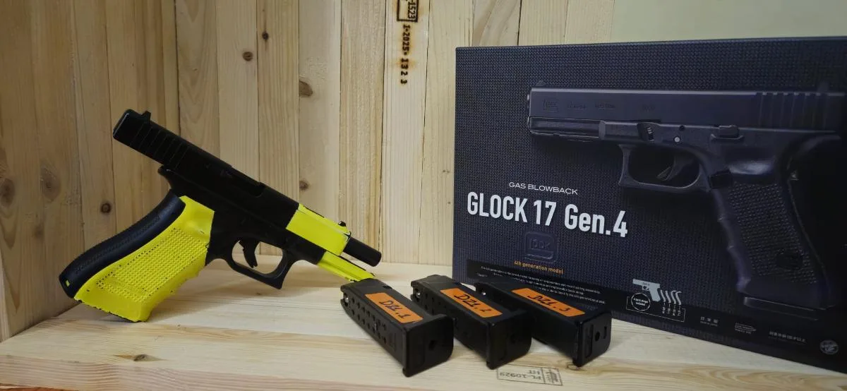 Tokyo Marui Glock 17 Gen.4 + 3 Carregadores