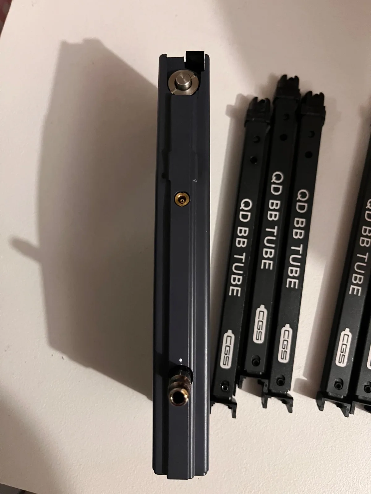 Carregador CGS/MWS airsoft com conector HPA e 9 tube-mags — HPA & Linhas — Airsoft Market PT (foto 4)