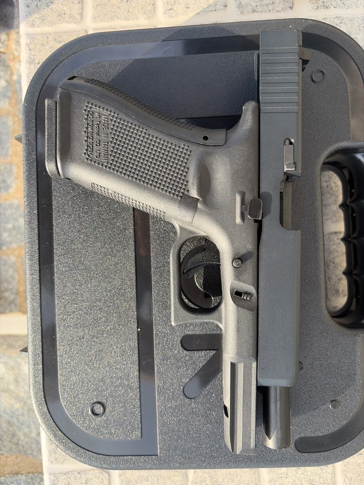 Glock 17 GEN 5 — Pistolas — Airsoft Market PT (foto 5)