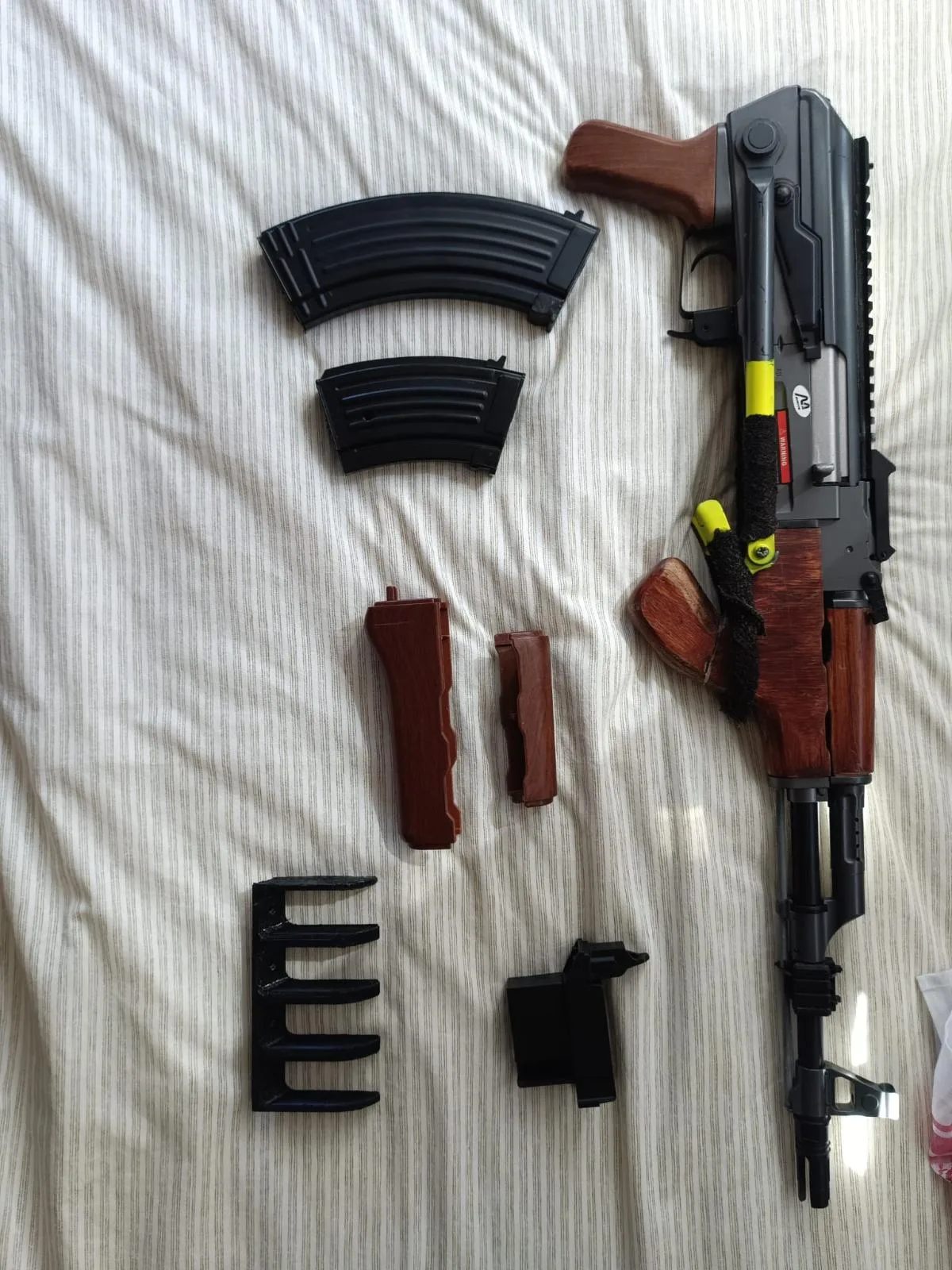 AK47 Romena Imensos extras