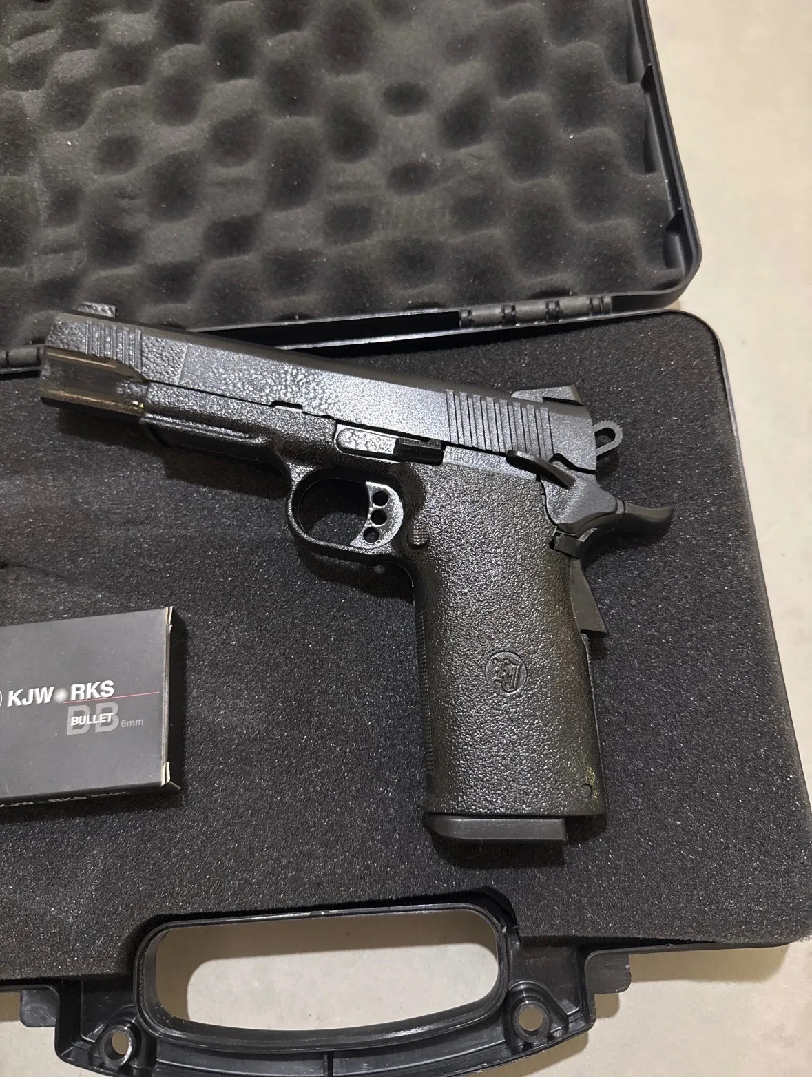 Pistola KJ Works - foto 2