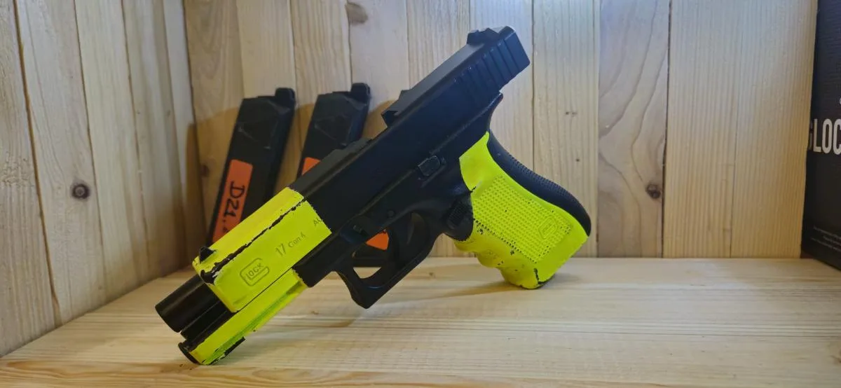 Tokyo Marui Glock 17 Gen.4 + 3 Carregadores - foto 4