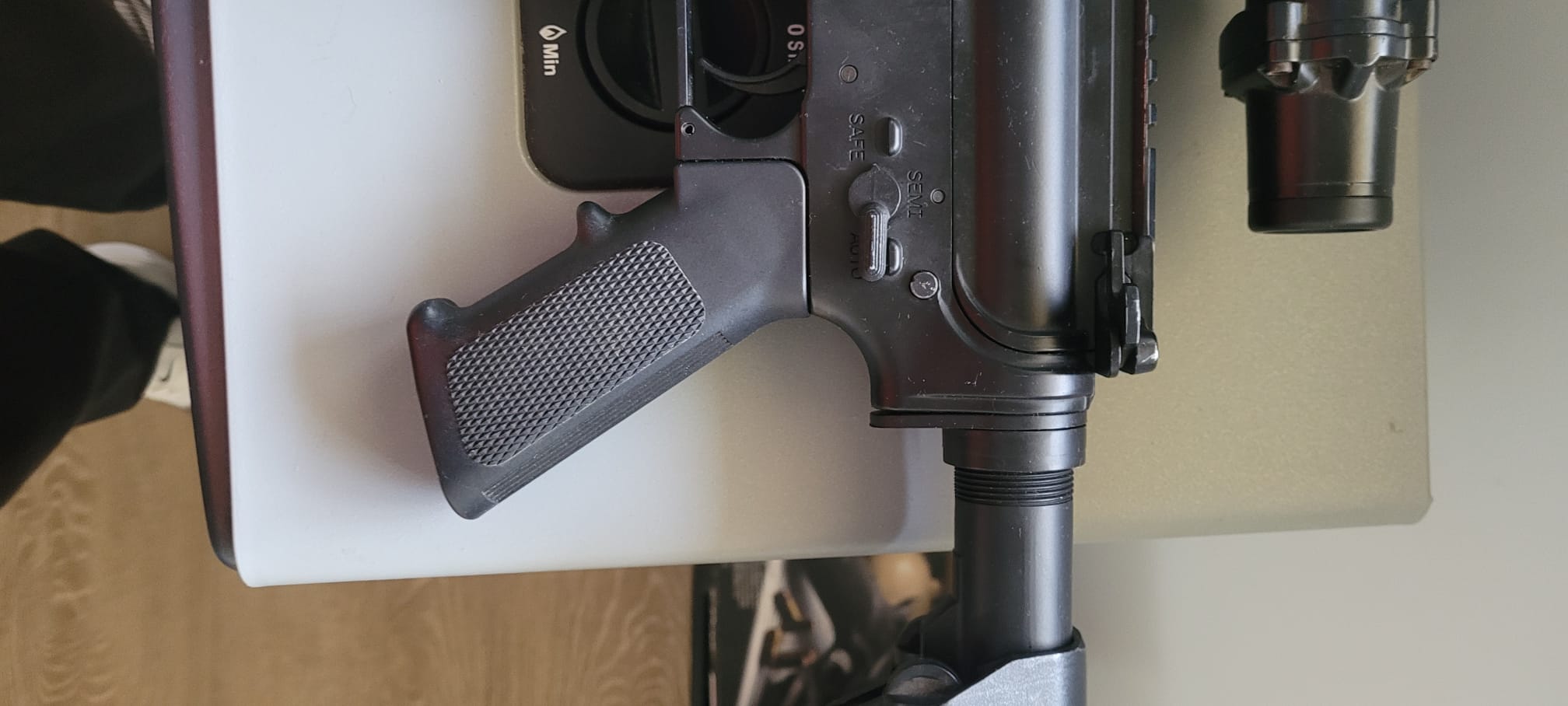 KJW M4 GBB — Rifles de Assalto (AR/M4/AK) — Airsoft Market PT (foto 4)