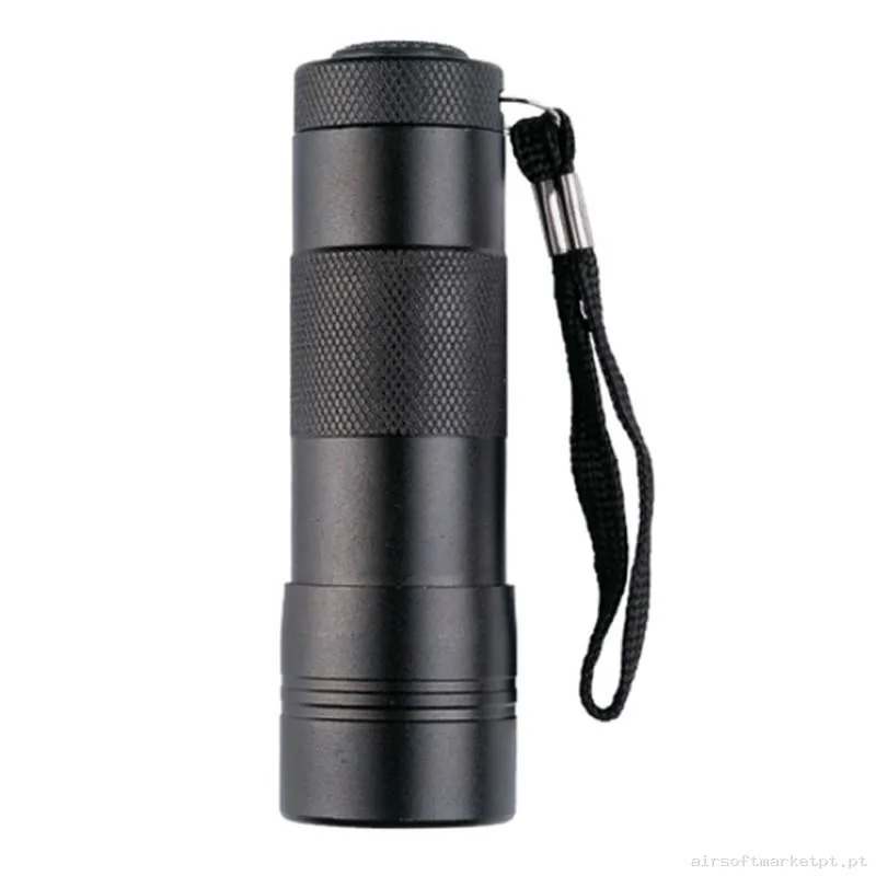 Lanterna de Mão Mil-Tec 12 LED Flashlight preta — Lanternas & Lasers — Airsoft Market PT