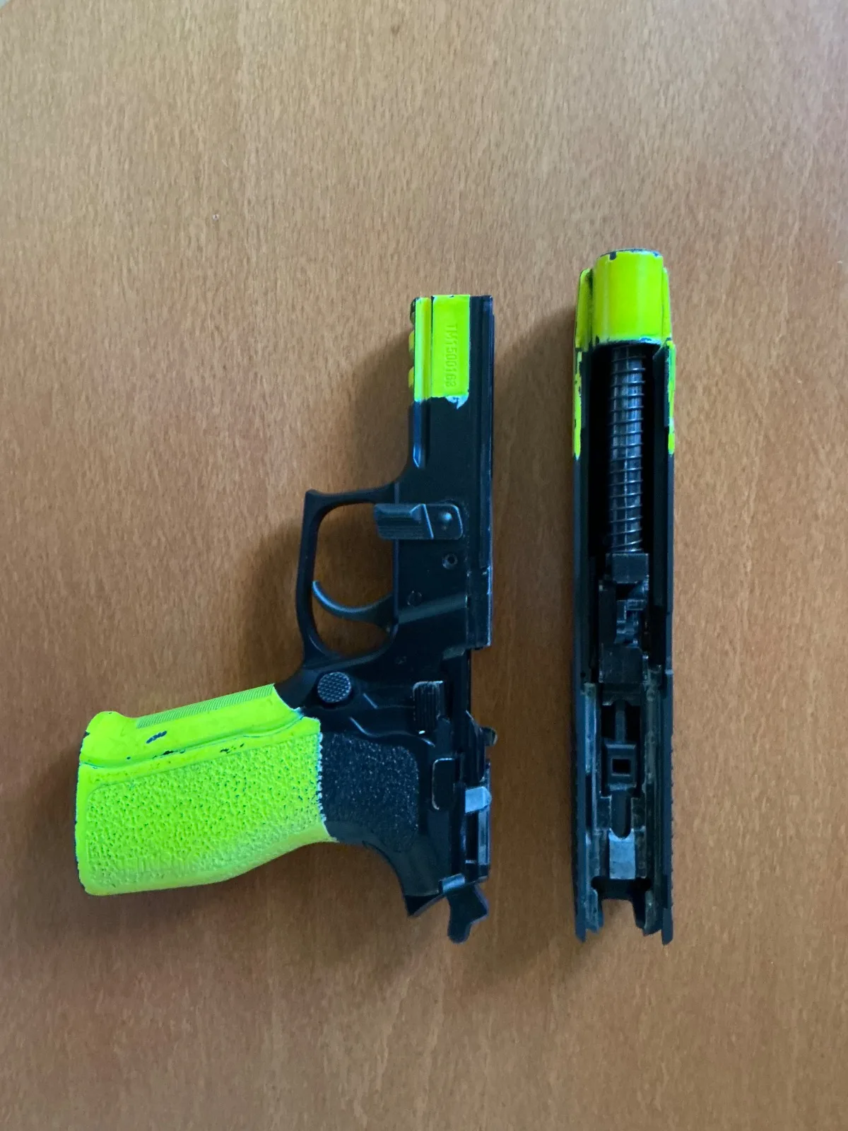 Tokyo Marui SIG Sauer P226 E2 GBB — Pistolas — Airsoft Market PT (foto 3)