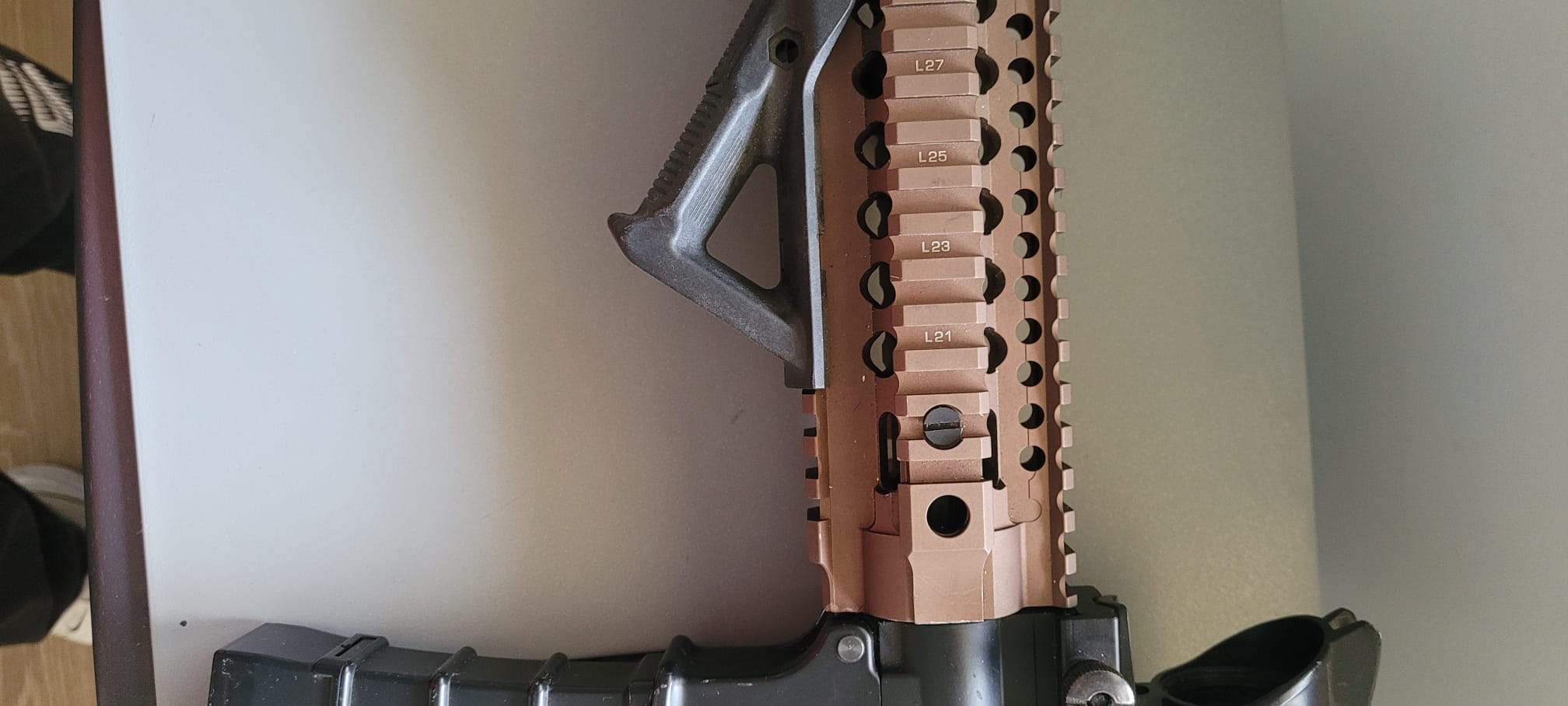 KJW M4 GBB — Rifles de Assalto (AR/M4/AK) — Airsoft Market PT (foto 3)
