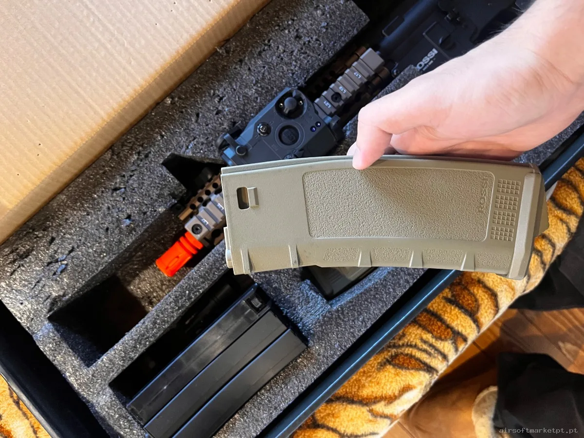 Rossi neptune NOVO — Rifles de Assalto (AR/M4/AK) — Airsoft Market PT (foto 5)