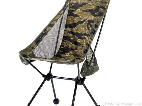 Cadeira de Camping Dobrável Helikon-Tex Traveler Enlarged Chair Tiger Stripe — Outros — Airsoft Market PT