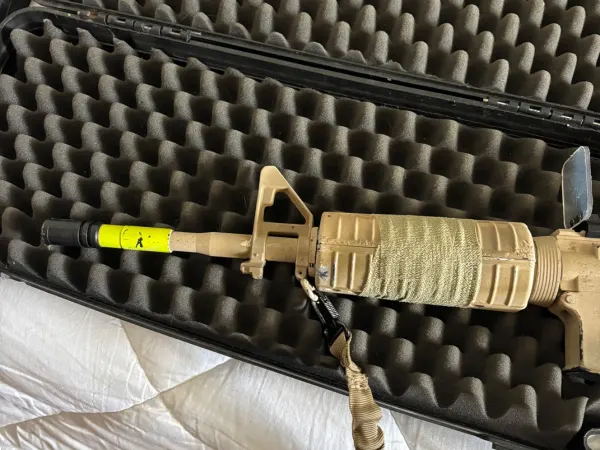 M4A1 ICS Airsoft (Split Gearbox) + Mira Red/Green Dot + Coronha Evolution