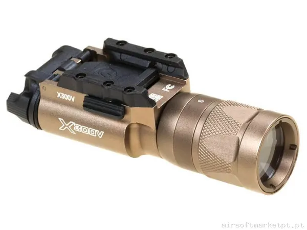 Lanterna Tática Night Evolution X300v Strobe Version Dark Earth — Lanternas & Lasers — Airsoft Market PT