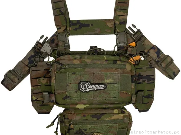 Chaleco Chest Rig Conquer Titan Chest Rig Boscoso Pixelado — Coletes & Rigs — Airsoft Market PT