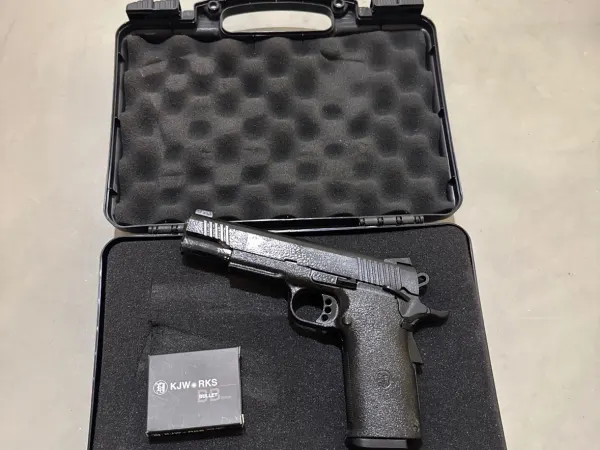 Pistola KJ Works