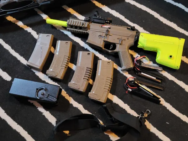 Vendo Replica Airsoft Ares Amoeba AM007