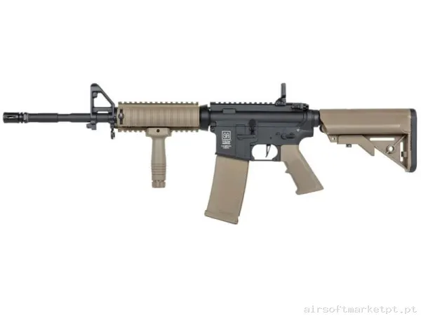 Réplica AEG M4 Specna Arms SA-C03 Core Hal ETU preta/Tan — Rifles de Assalto (AR/M4/AK) — Airsoft Market PT