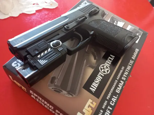 Pistola airsoft (nova)