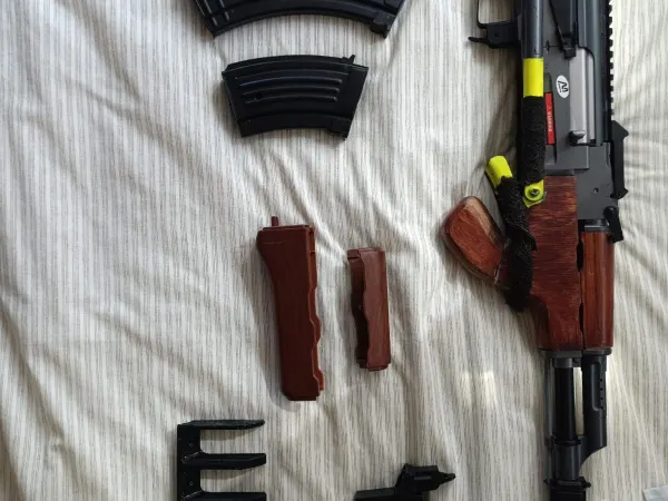 AK47 Romena Imensos extras