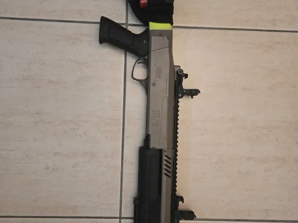 Réplica shotgun Fabarm profissional SFT-12 — Shotguns — Airsoft Market PT