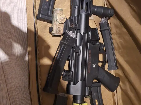 Cyma Mp5 pplatinium