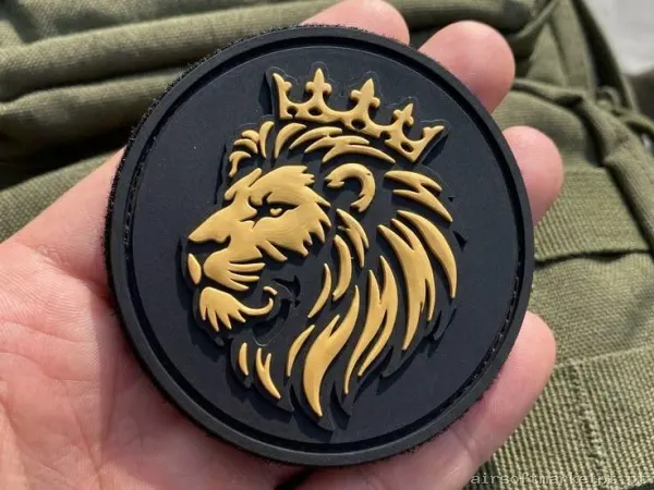 Premium 3D Lion King PVC Velcro Patch – Custom Tactical & Stylish Patch — Vestuário (Fardas) — Airsoft Market PT